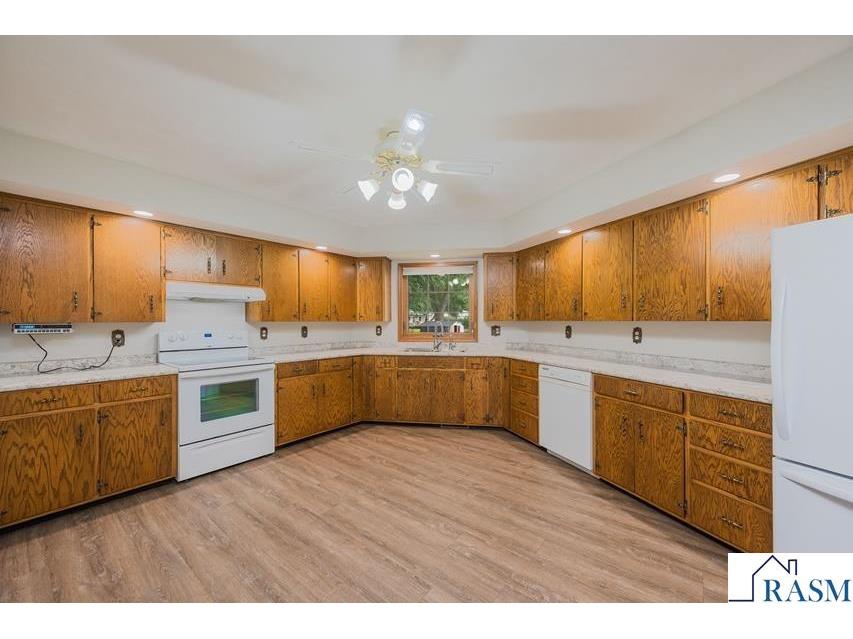 630 E 13th Street Blue Earth MN 56013 7039541 image5