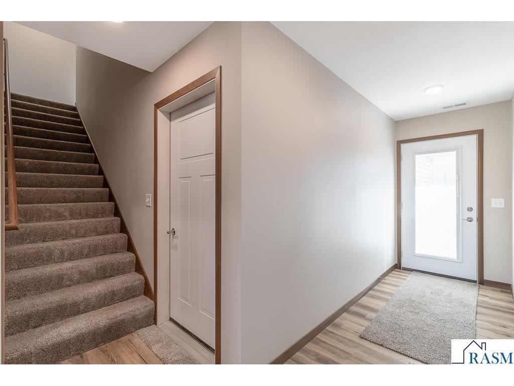 649 Luiken Street Lake Crystal MN 56055 7039112 image2