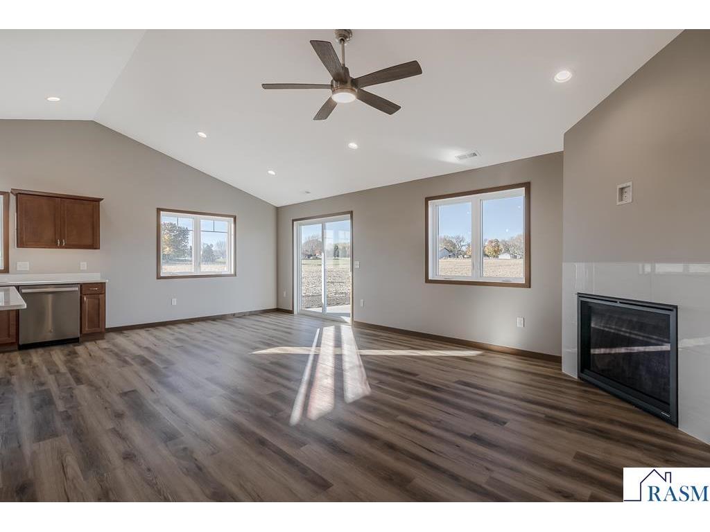 649 Luiken Street Lake Crystal MN 56055 7039113 image4