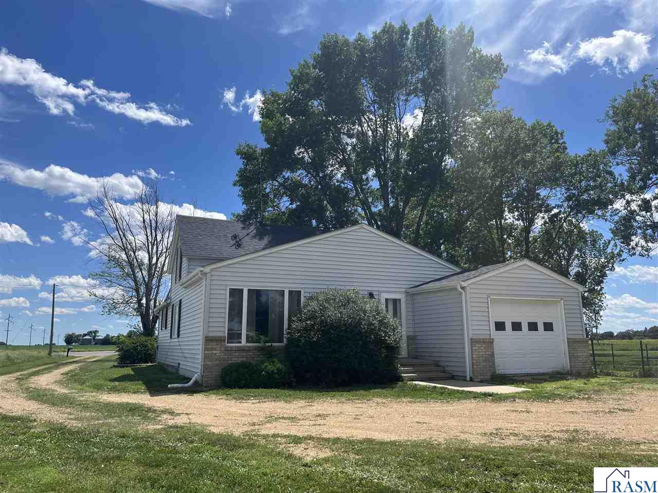 67490 425th Street Odin MN 56160 267040599 image2