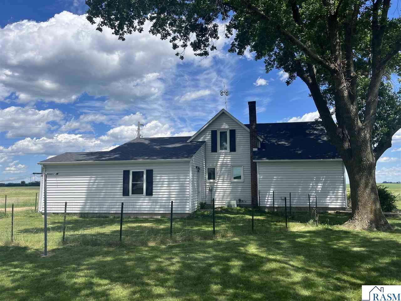 67490 425th Street Odin MN 56160 267040599 image6
