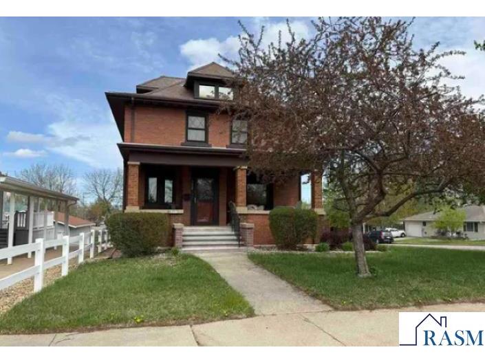 700 N State Street New Ulm MN 56073 267040452 image1