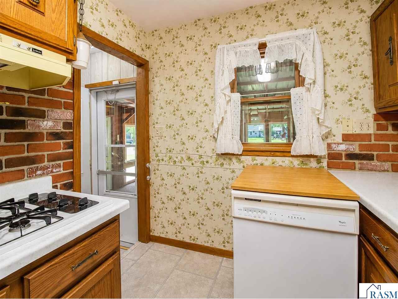 701 E Blue Earth Street Lake Crystal MN 56055 267040970 image11