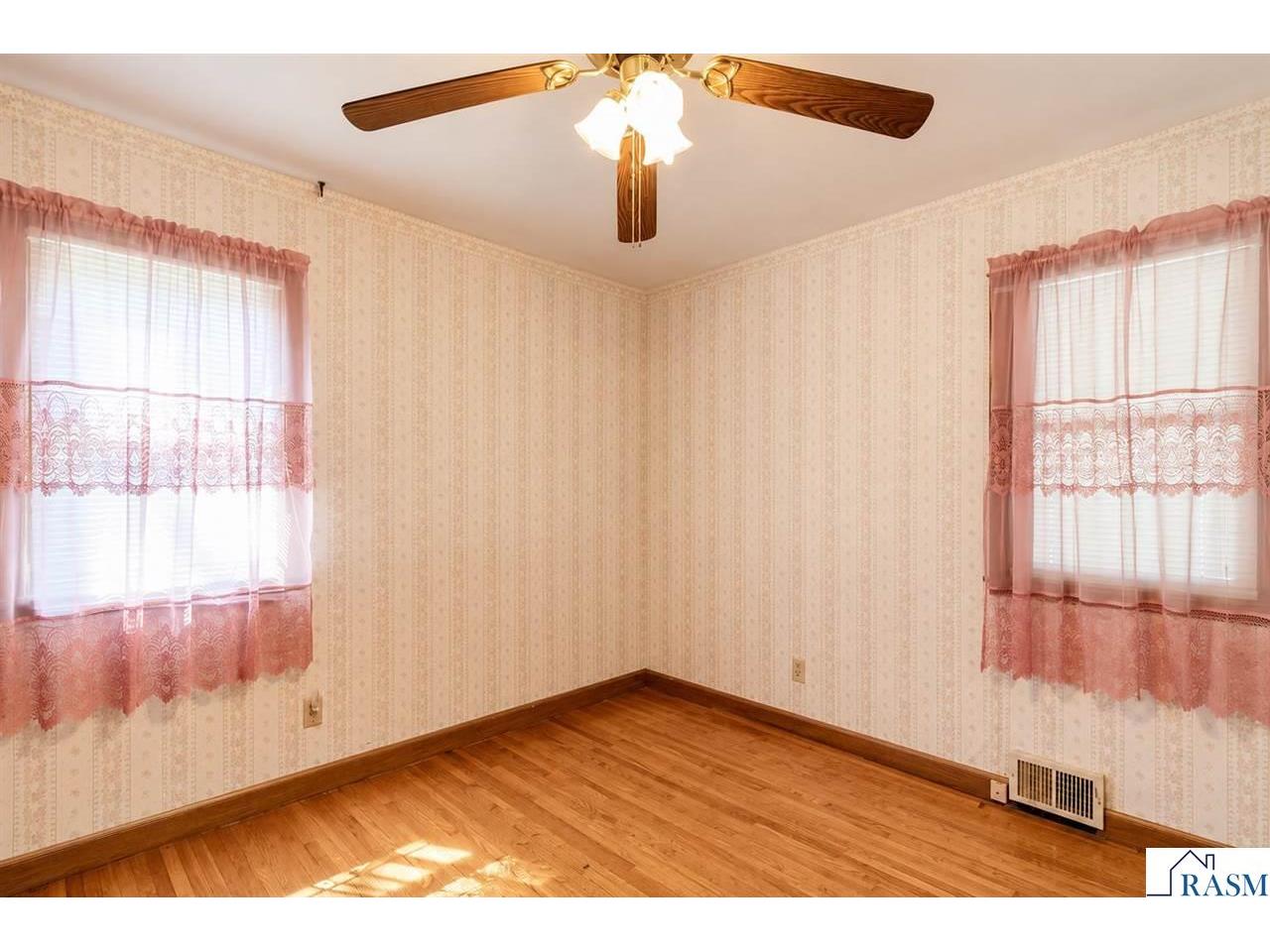 701 E Blue Earth Street Lake Crystal MN 56055 267040970 image17