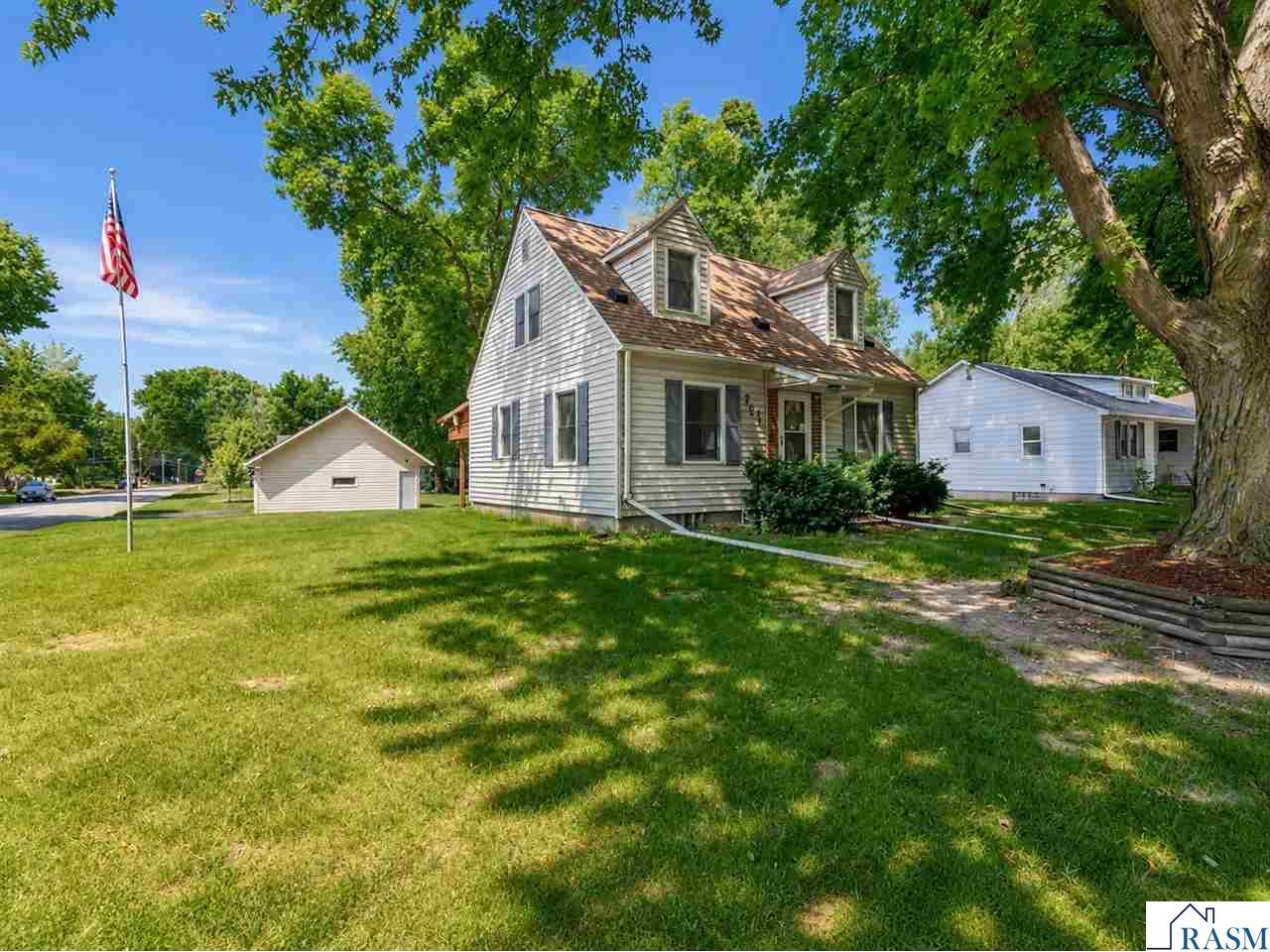 701 E Blue Earth Street Lake Crystal MN 56055 267040970 image2