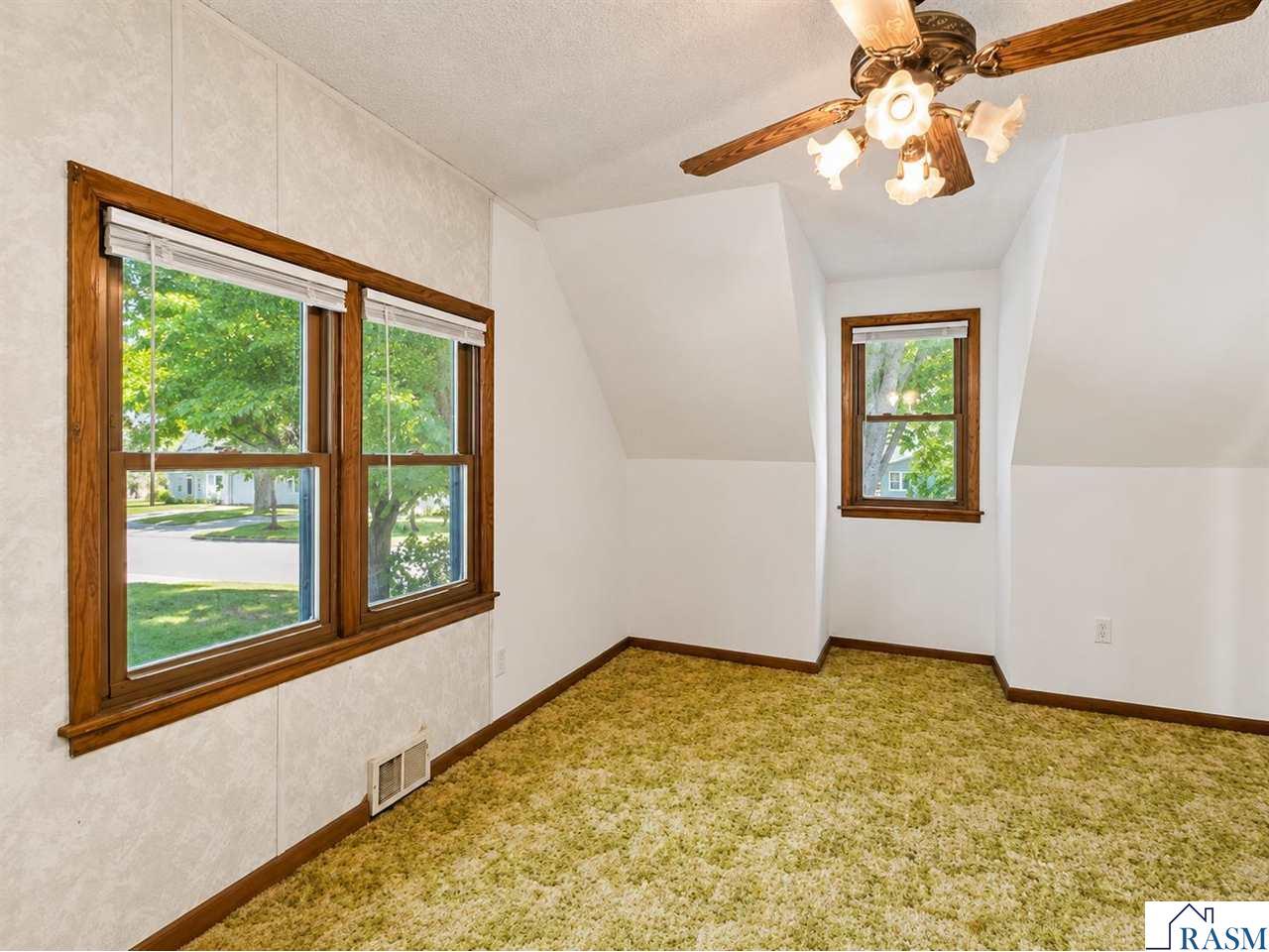701 E Blue Earth Street Lake Crystal MN 56055 267040970 image24