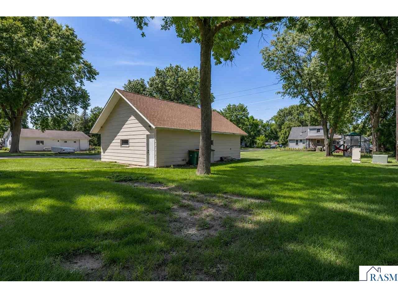701 E Blue Earth Street Lake Crystal MN 56055 267040970 image36