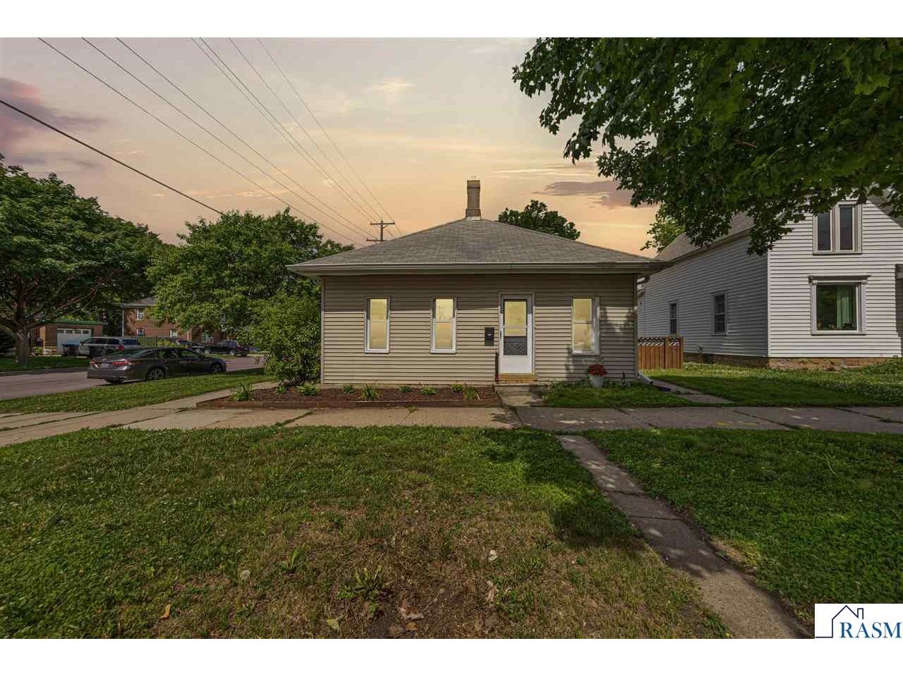 702 N Broad Street Mankato MN 56001 267040480 image23