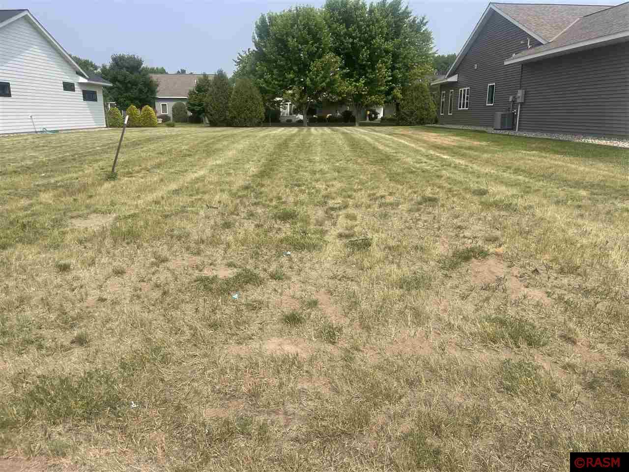 703 Dover Court Saint Peter MN 56082 7032637 image1