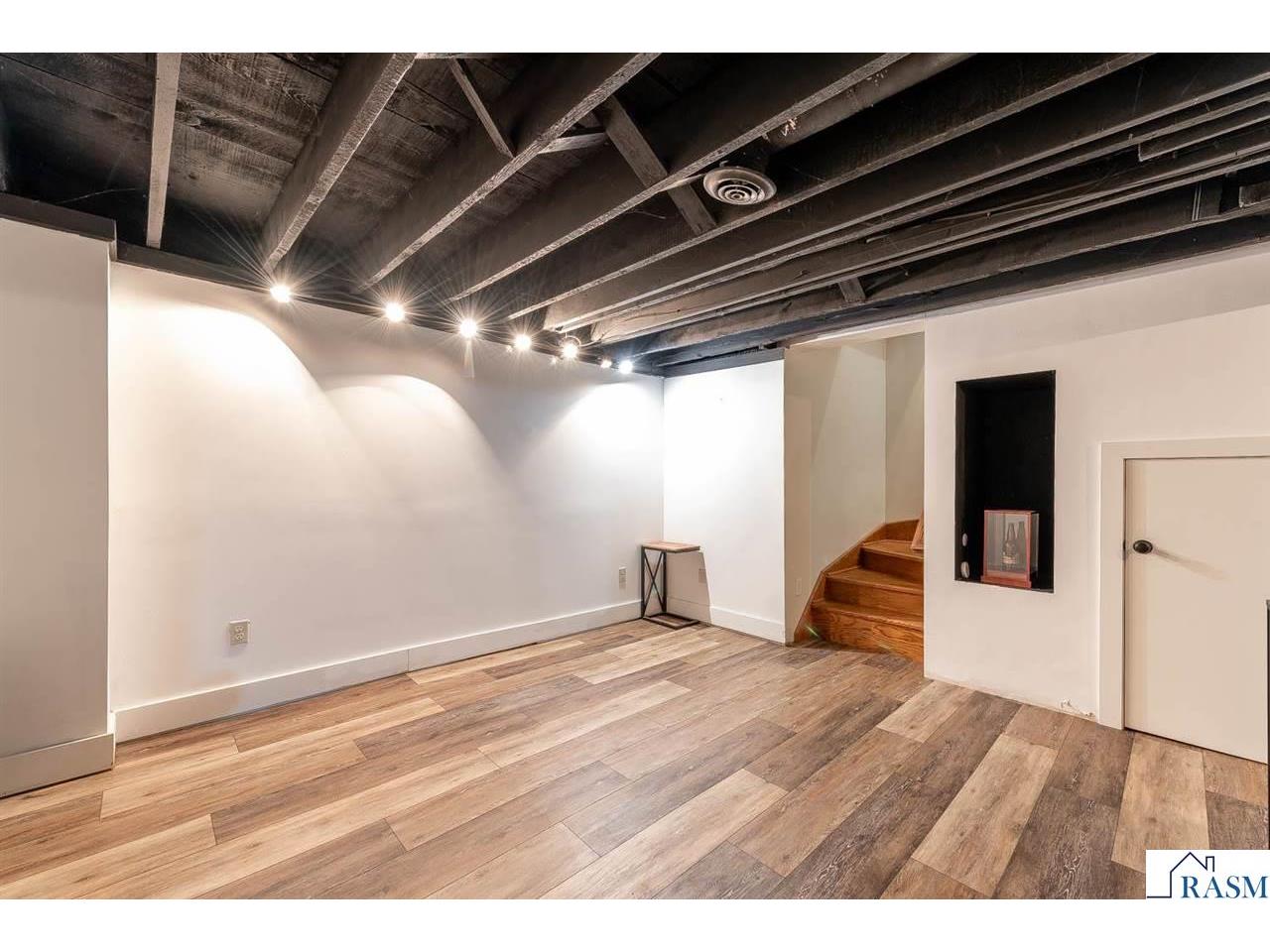 703 N 6th Street Mankato MN 56001 7039846 image32