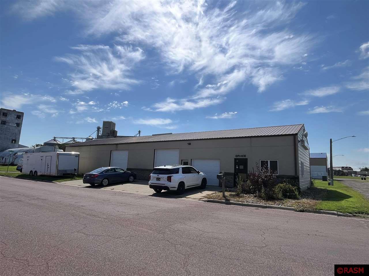 706 N 5th Avenue Saint James MN 56081 7038373 image2