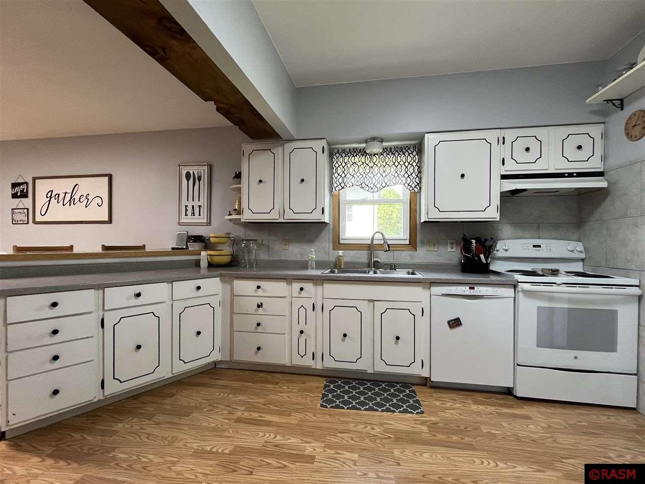 708 S 10th Street Saint James MN 56081 7037877 image11