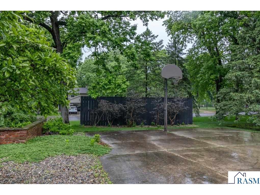 710 Summit Avenue New Ulm MN 56073 7040349 image12