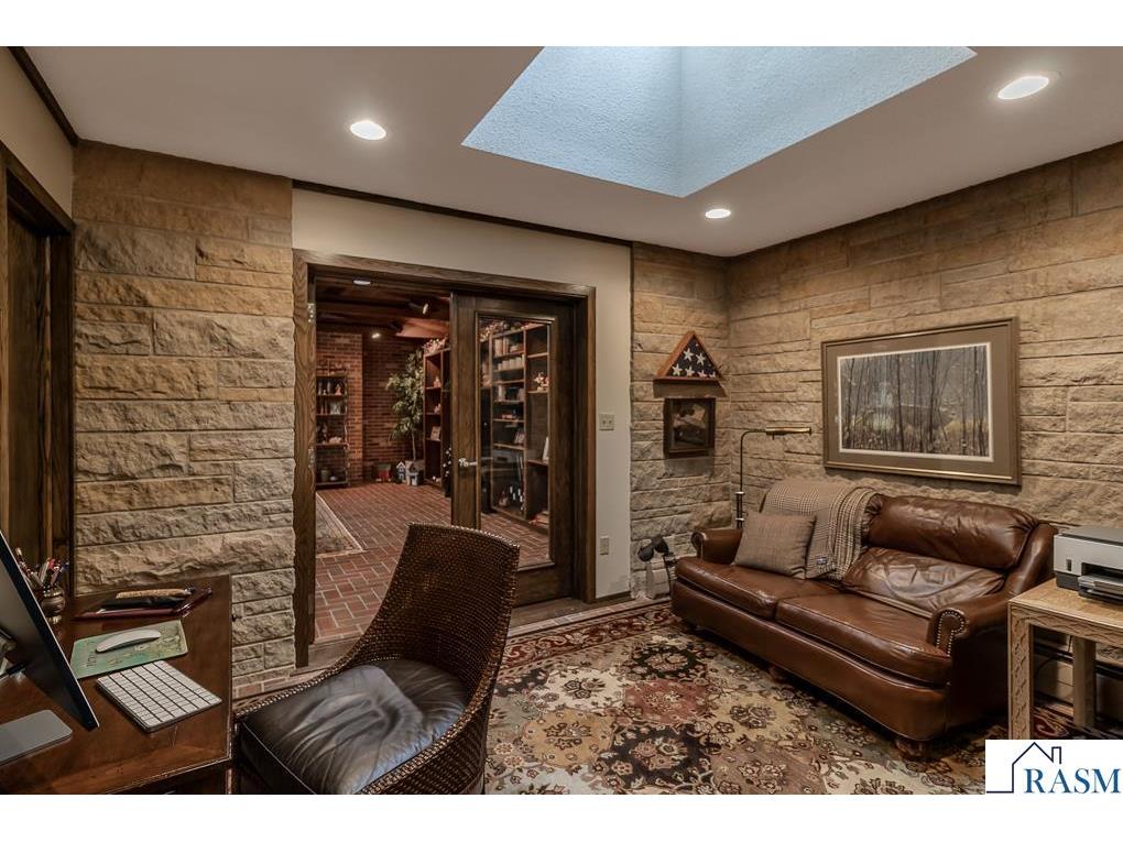 710 Summit Avenue New Ulm MN 56073 7040349 image38