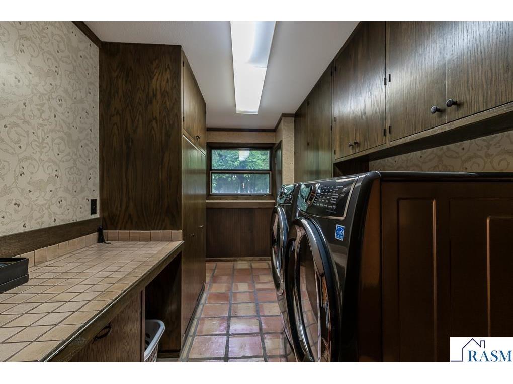 710 Summit Avenue New Ulm MN 56073 7040349 image42
