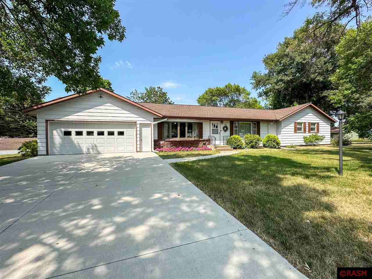 710 W Lincoln Avenue Gaylord MN 55334 7032849 image1