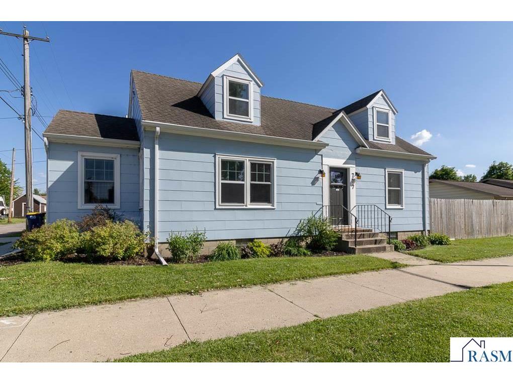 717 N 5th Street New Ulm MN 56073 7040414 image1