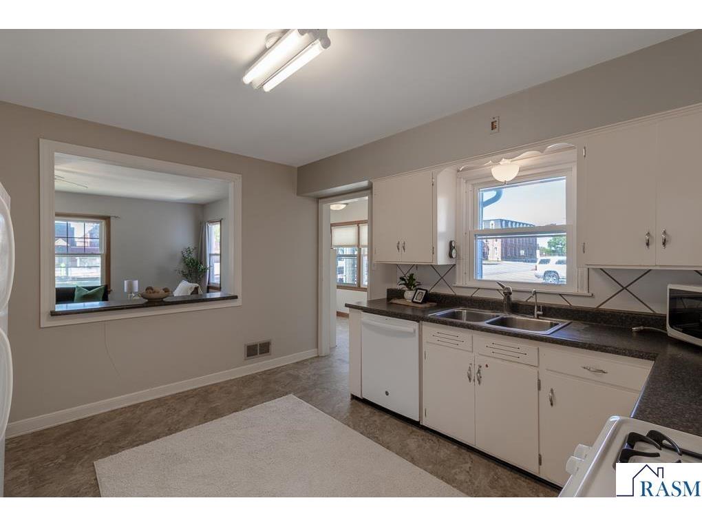 717 N 5th Street New Ulm MN 56073 7040414 image10