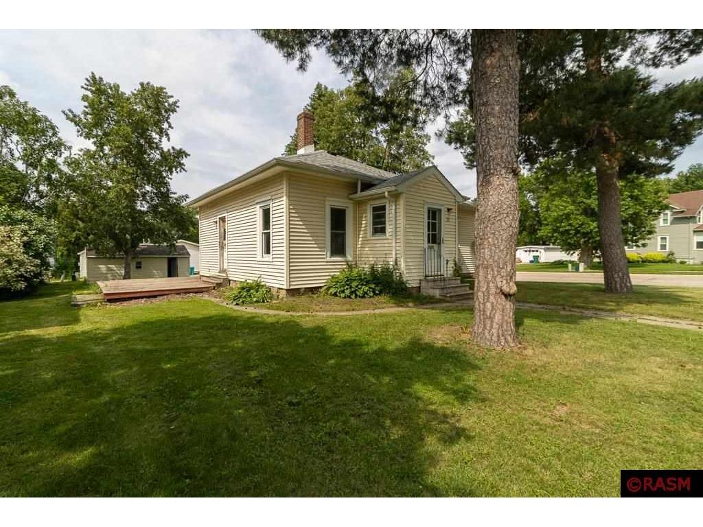 717 NE 2nd Avenue Waseca MN 56093 7037723 image1
