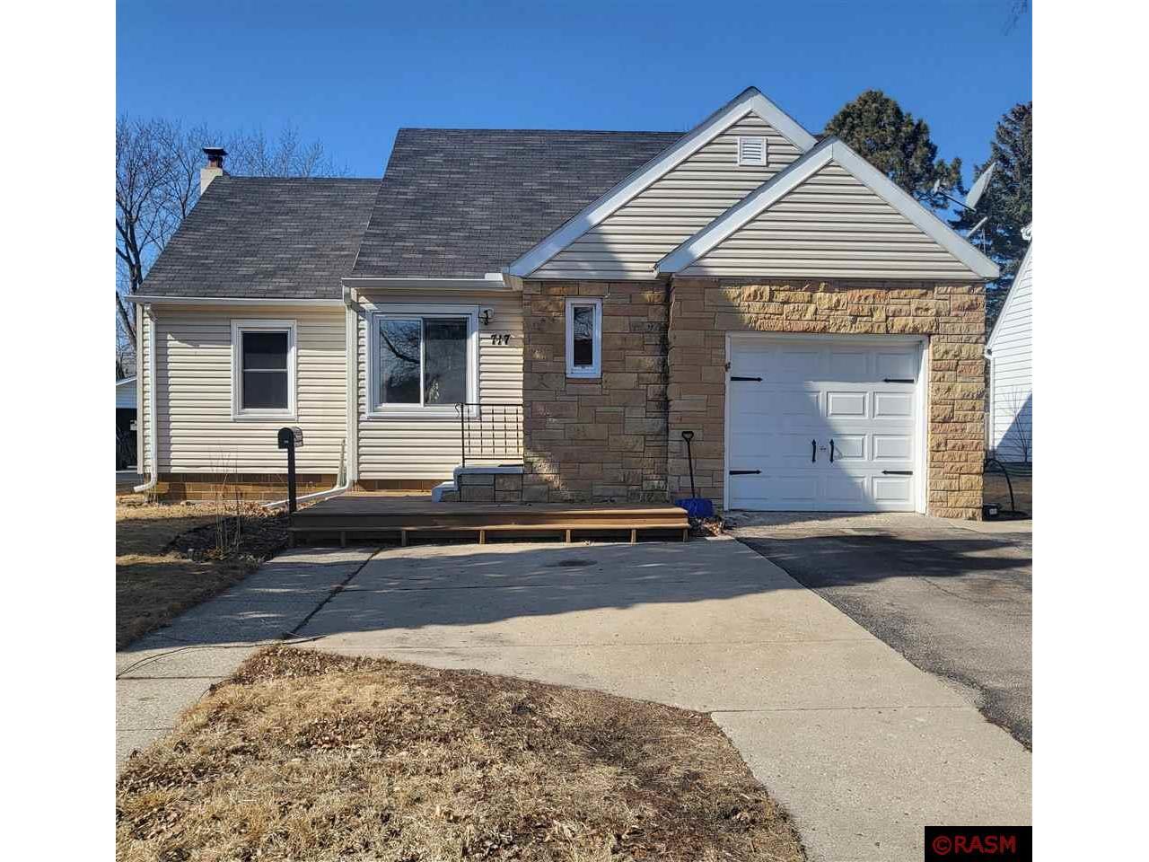 717 NW 2nd Street Waseca MN 56093 7036957 image1