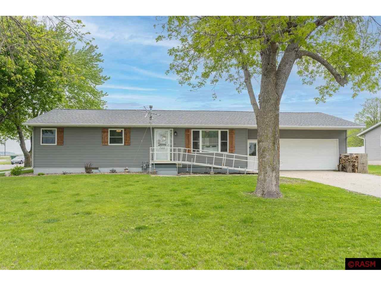 720 W 5th Street Winthrop MN 55396 7034937 image1