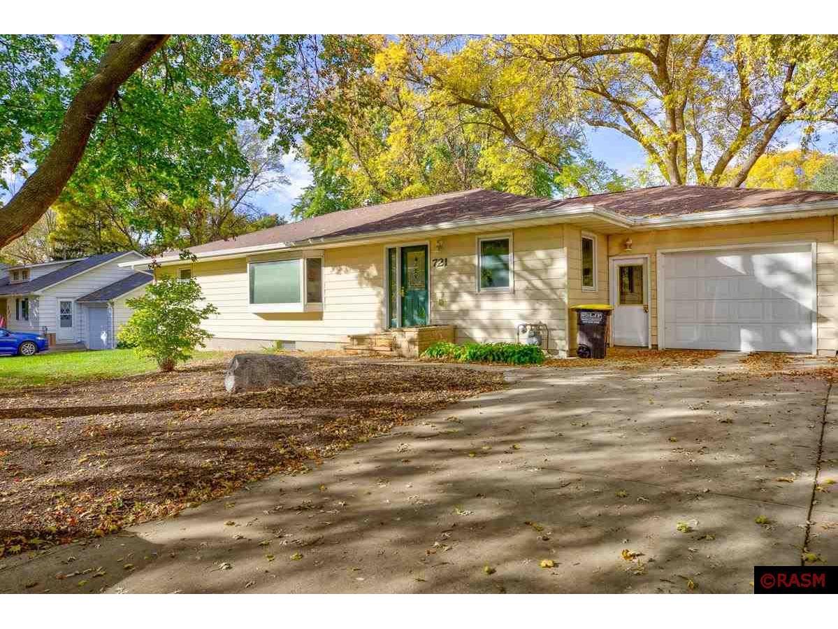 721 E Blue Earth Street Lake Crystal MN 56055 7033729 image1