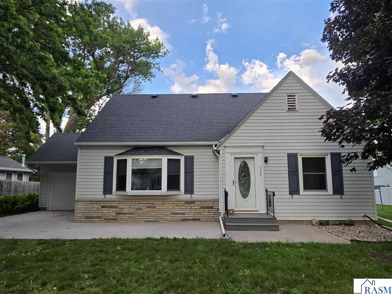 723 S 4th Street Le Sueur MN 56058 267040530 image1