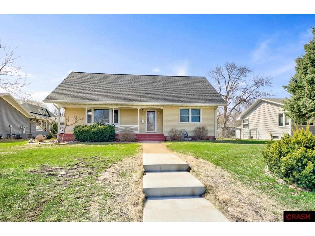 724 N Swift Street Saint Peter MN 56082 7032151 image1