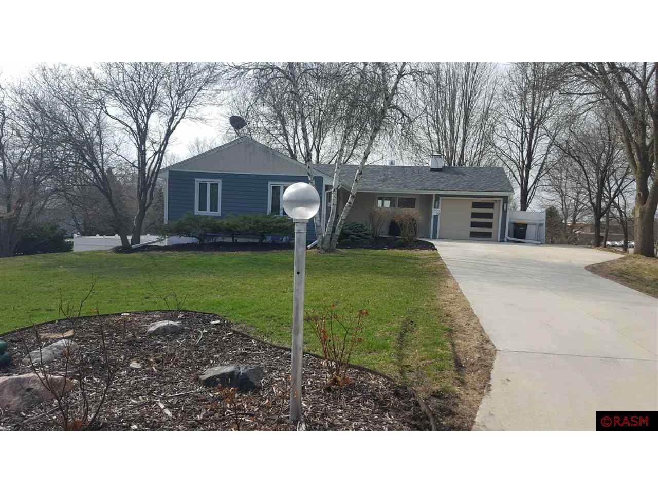 724 Valley View Roads Saint Peter MN 56082 7036561 image1