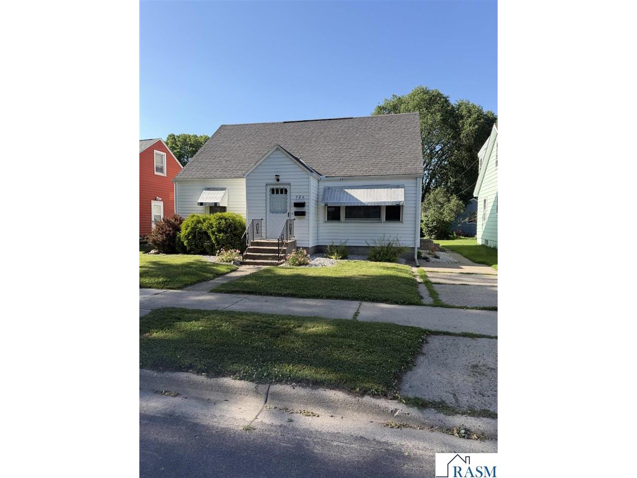 726 South Avenue North Mankato MN 56003 267040560 image1