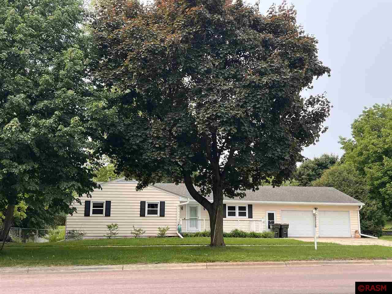 726 W Broadway Avenue Saint Peter MN 56082 7037281 image1