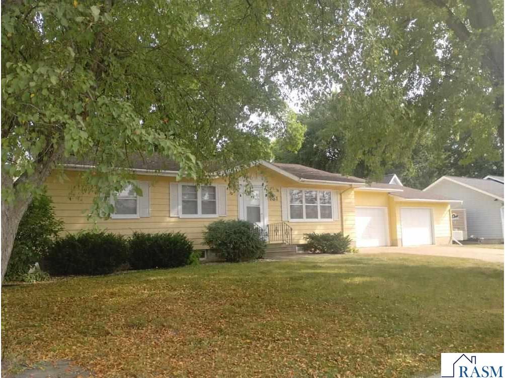 731 NE 3rd Ave Sleepy Eye MN 56085 7038653 image2