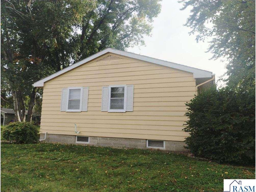 731 NE 3rd Ave Sleepy Eye MN 56085 7038653 image3