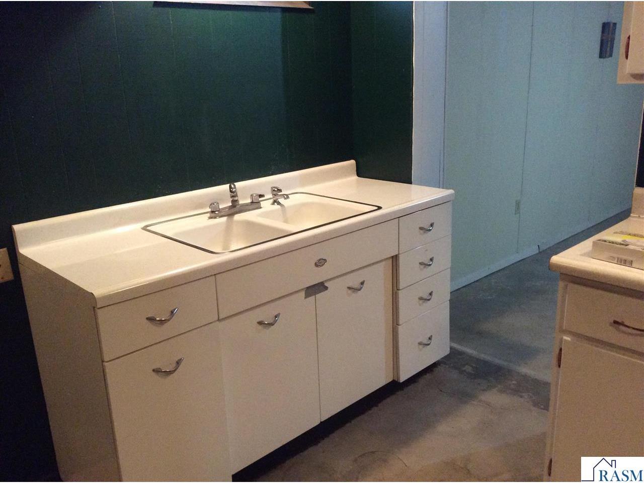 731 NE 3rd Ave Sleepy Eye MN 56085 7038653 image35