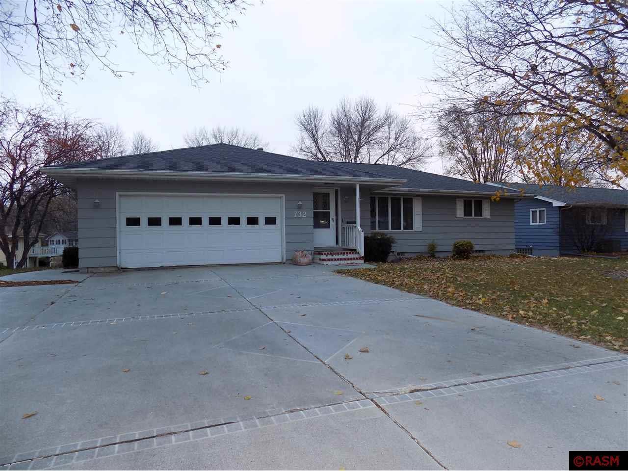 732 Woodland Avenue, Fairmont, MN 56031 MLS 7028626 Edina Realty