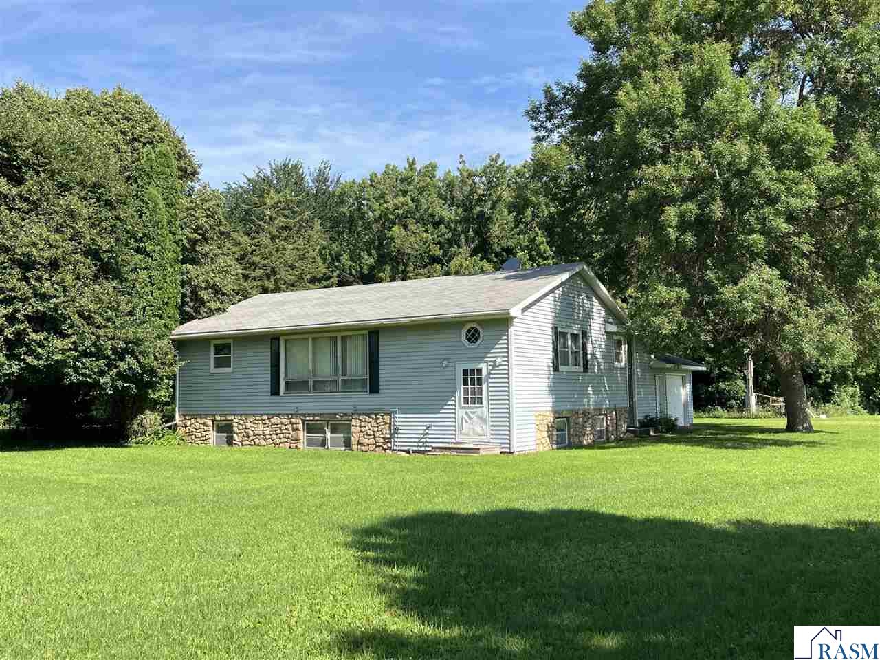 73550 290th Street Saint James MN 56081 7036692 image1