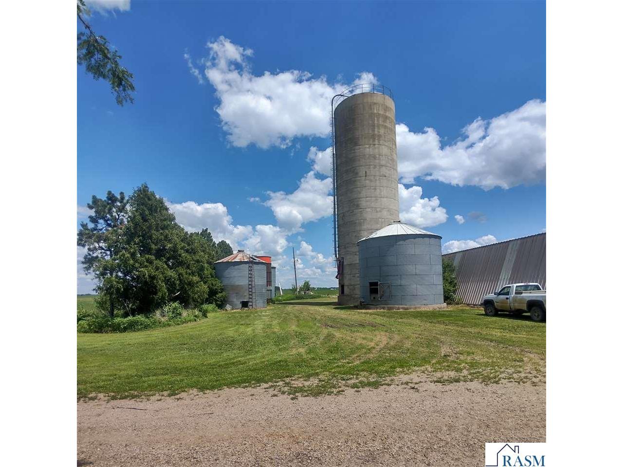 737 40th Street Dunnell MN 56127 267040706 image44