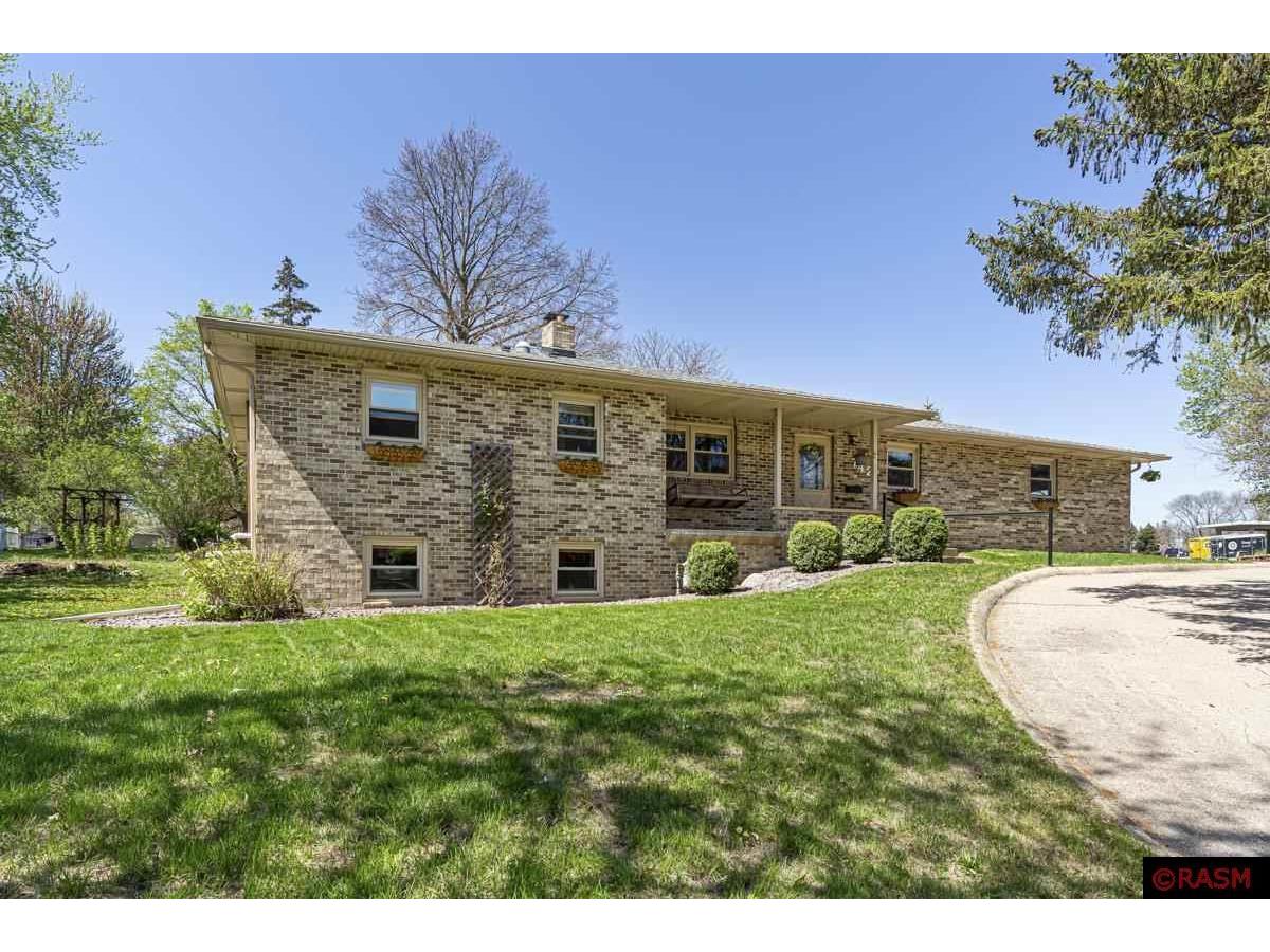 742 Sioux Lane Saint Peter MN 56082 7037384 image1