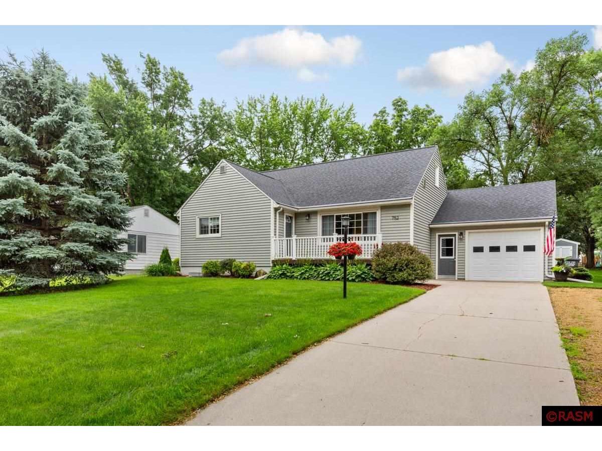 752 E Prince Street Lake Crystal MN 56055 7035381 image1