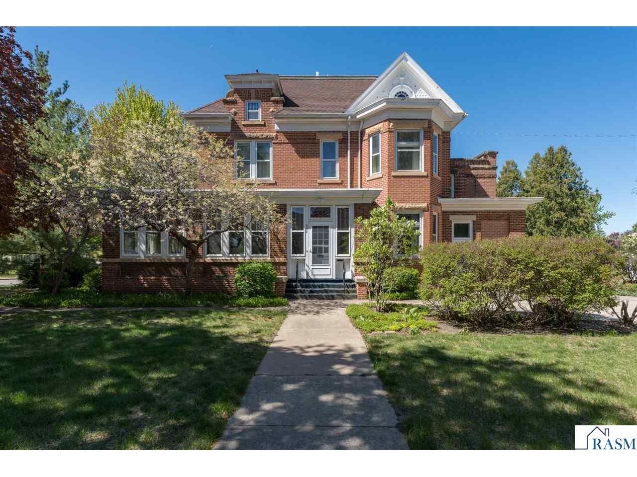 800 Center Street New Ulm MN 56073 7040276 image1
