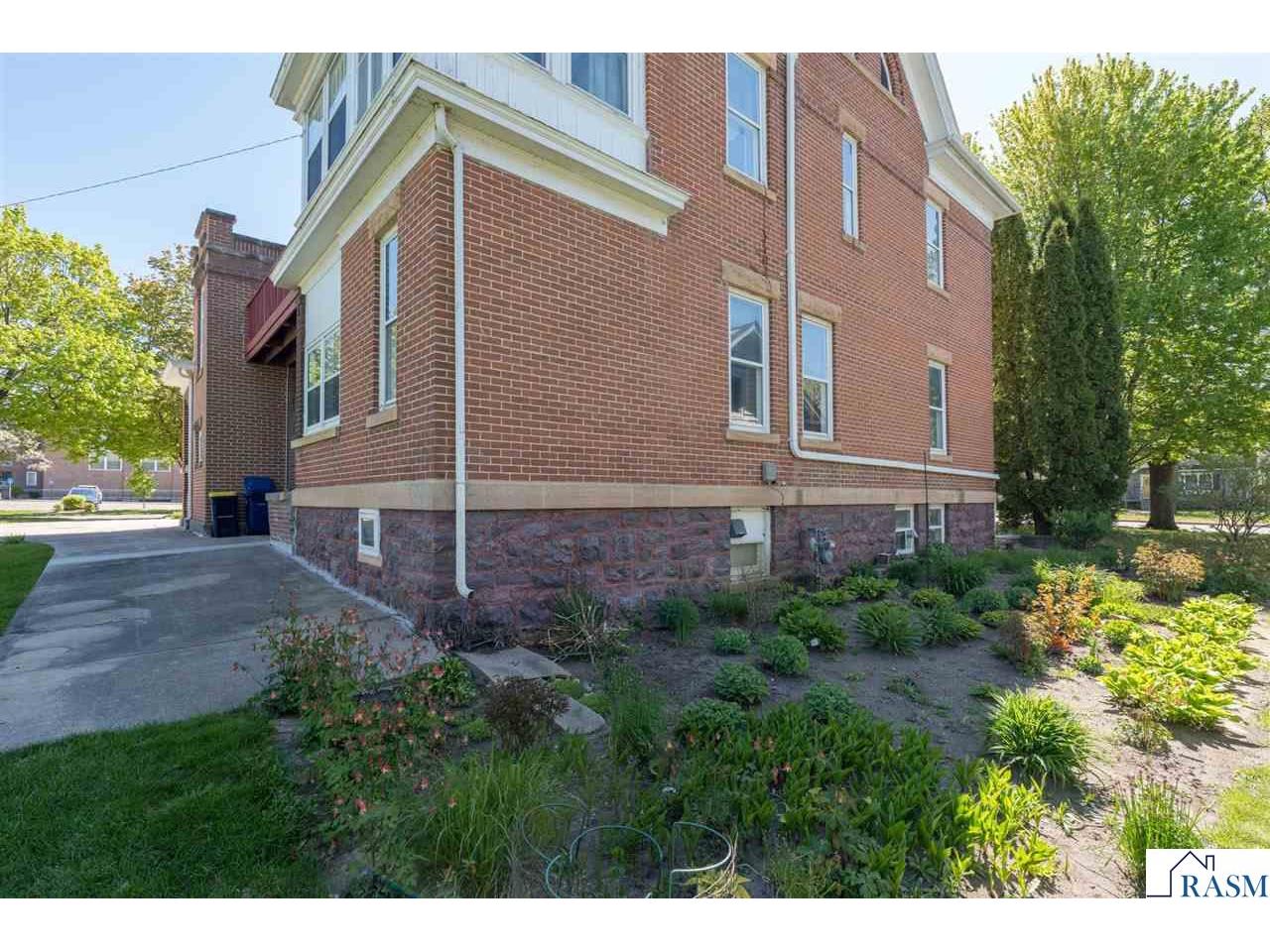 800 Center Street New Ulm MN 56073 7040276 image72