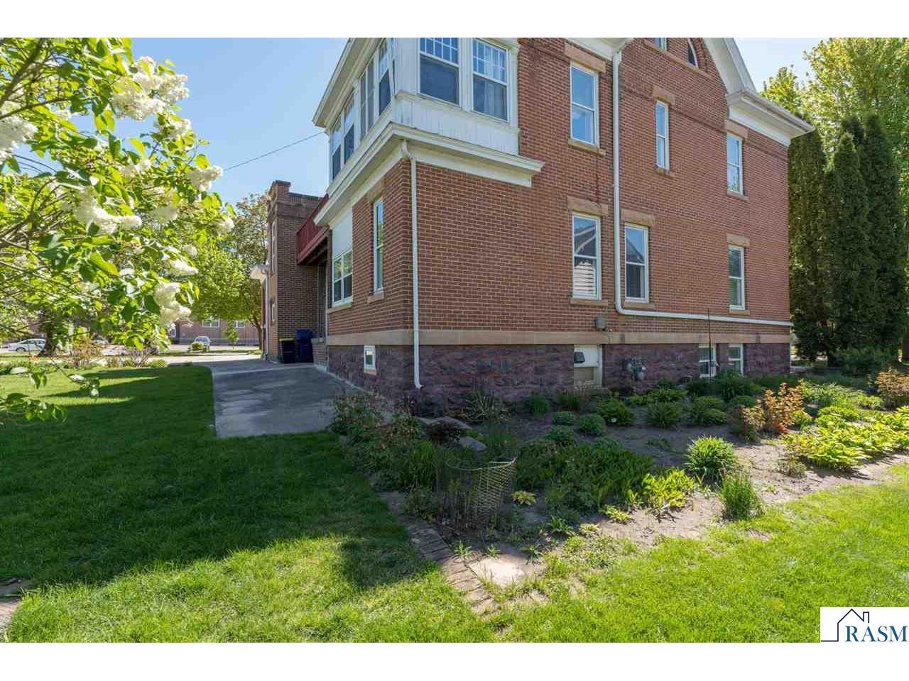800 Center Street New Ulm MN 56073 7040276 image73