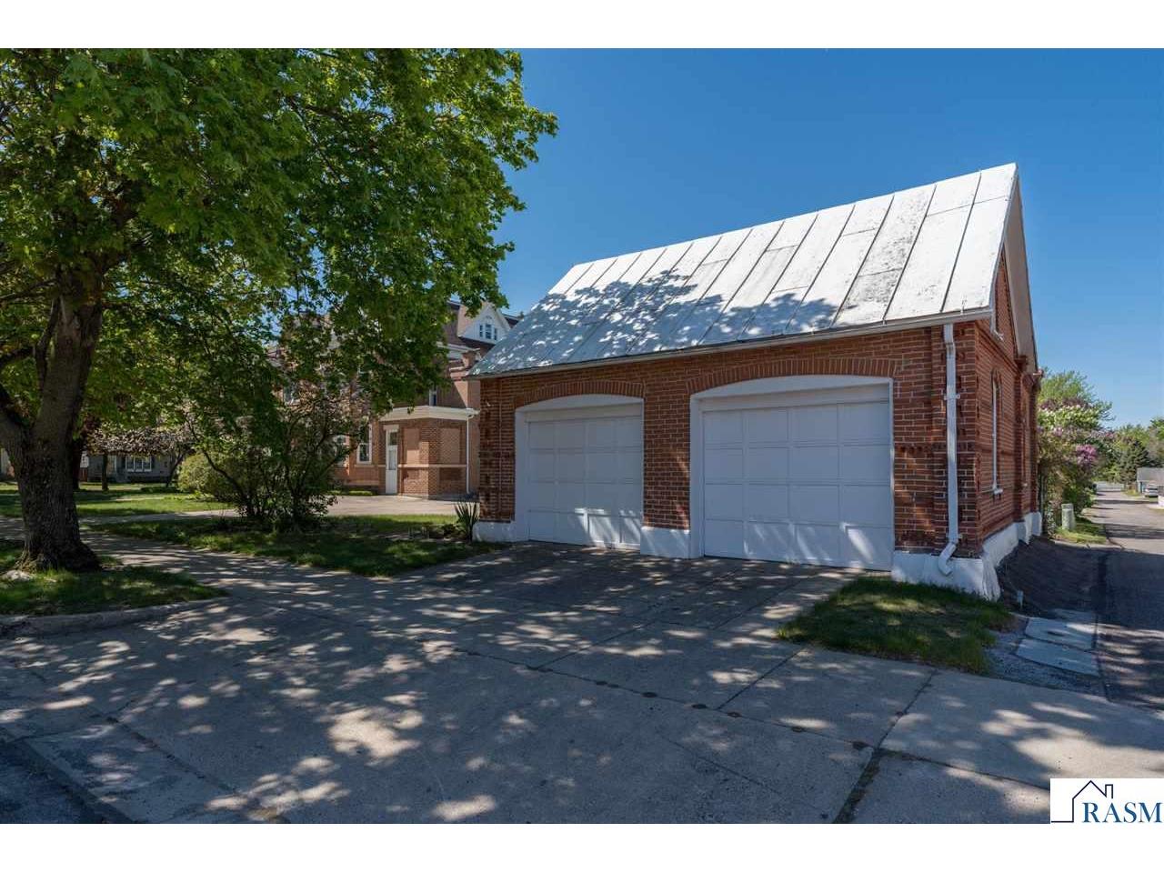 800 Center Street New Ulm MN 56073 7040276 image78