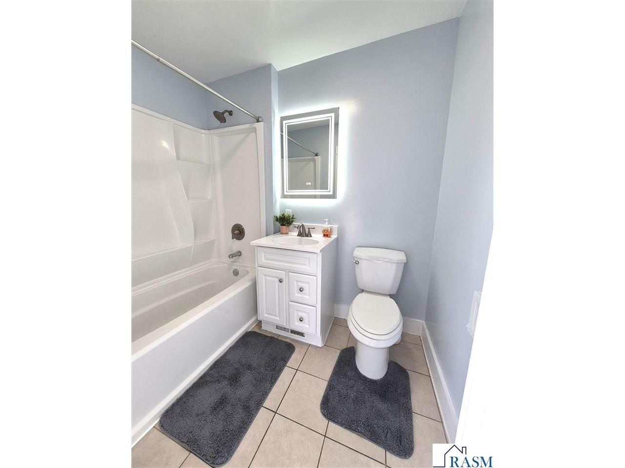 800 S Franklin New Ulm MN 56073 7039767 image8