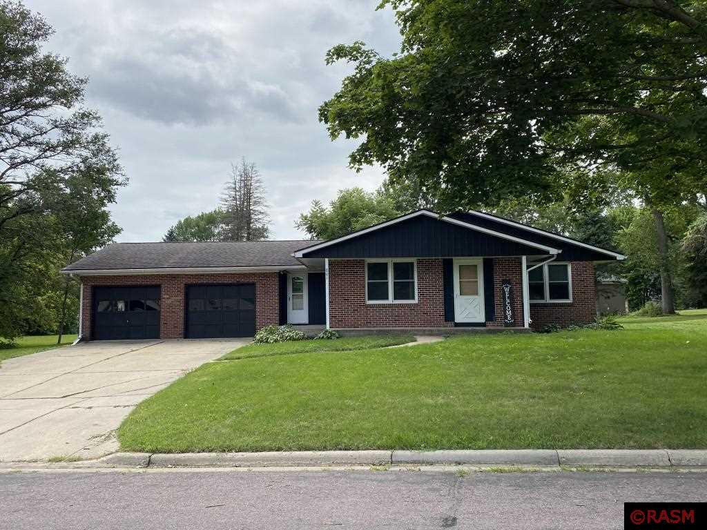 801 8th Ave NW, Waseca, MN, 56093 MLS 7030776 Edina Realty
