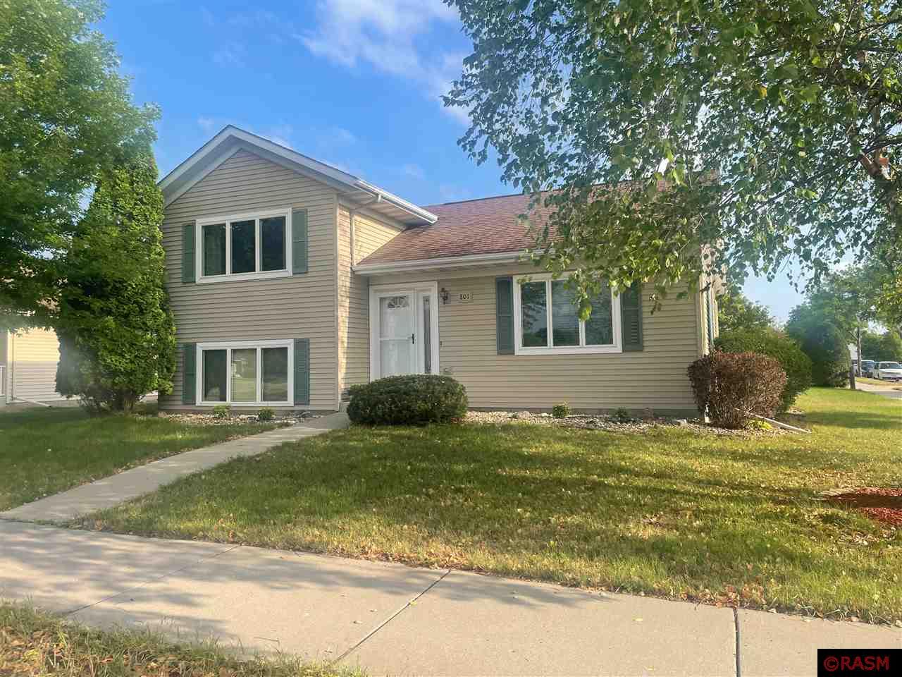 801 Bassford Street Saint Peter MN 56082 7032954 image1