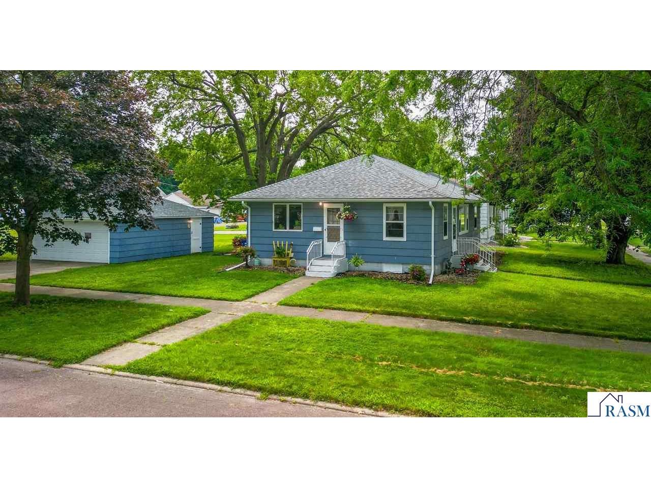 801 SW 4th Avenue Wells MN 56097 7040197 image1