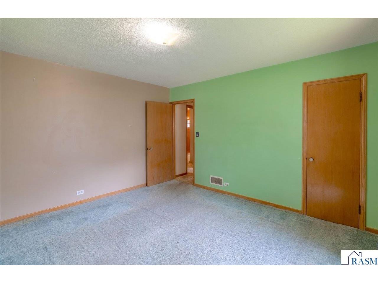 801 SW 4th Avenue Wells MN 56097 7040197 image11