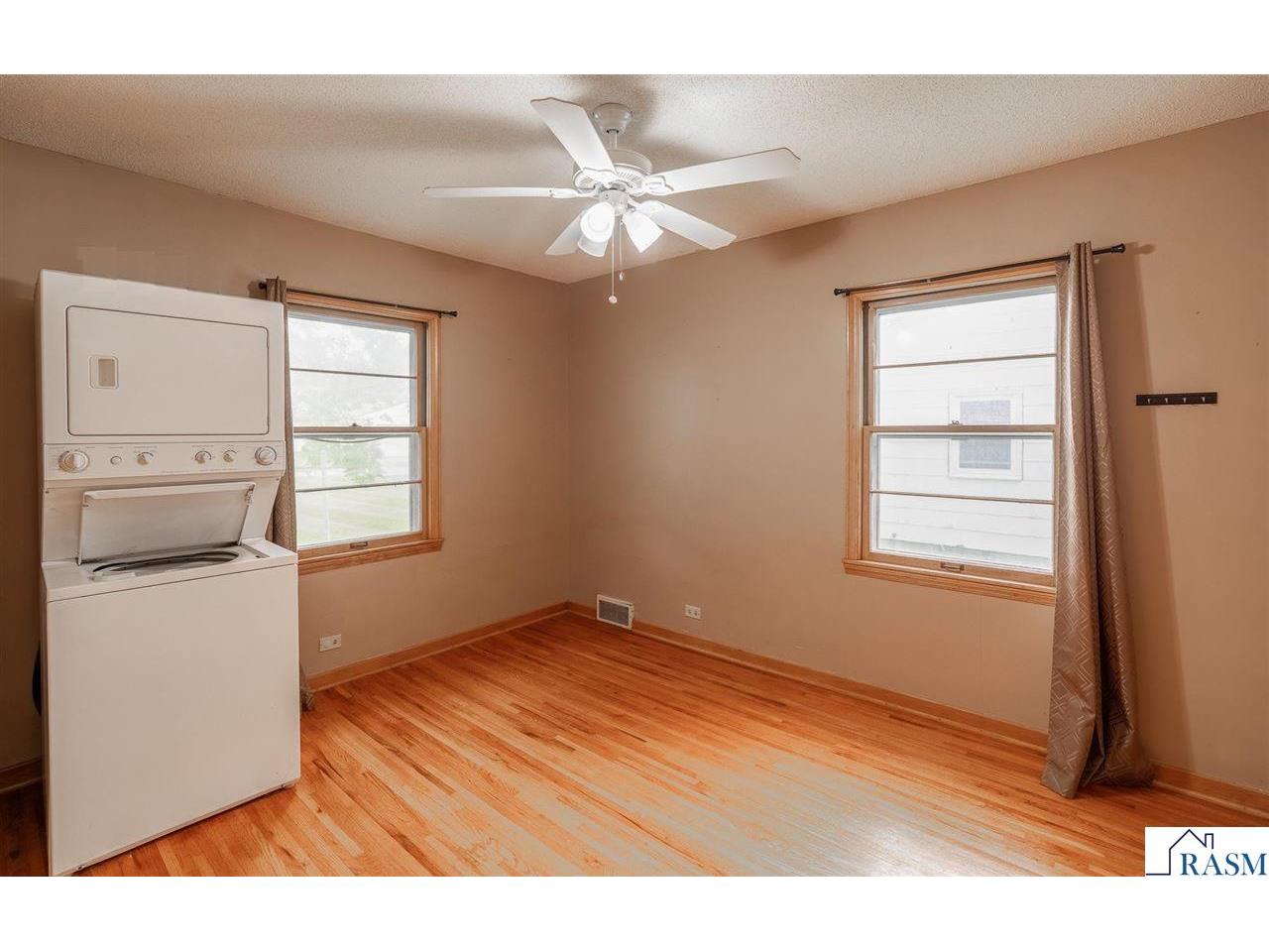801 SW 4th Avenue Wells MN 56097 7040197 image13