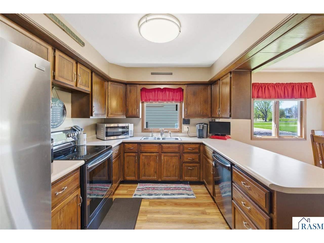 802 1st St SW Madelia MN 56062 7040170 image11